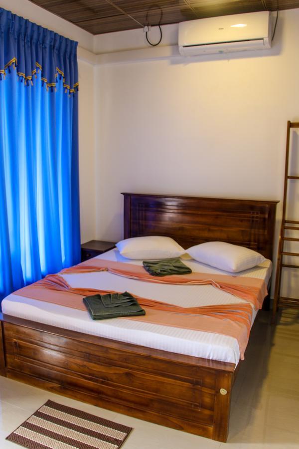 Adventure Base Camp Hotel Kitulgala Esterno foto
