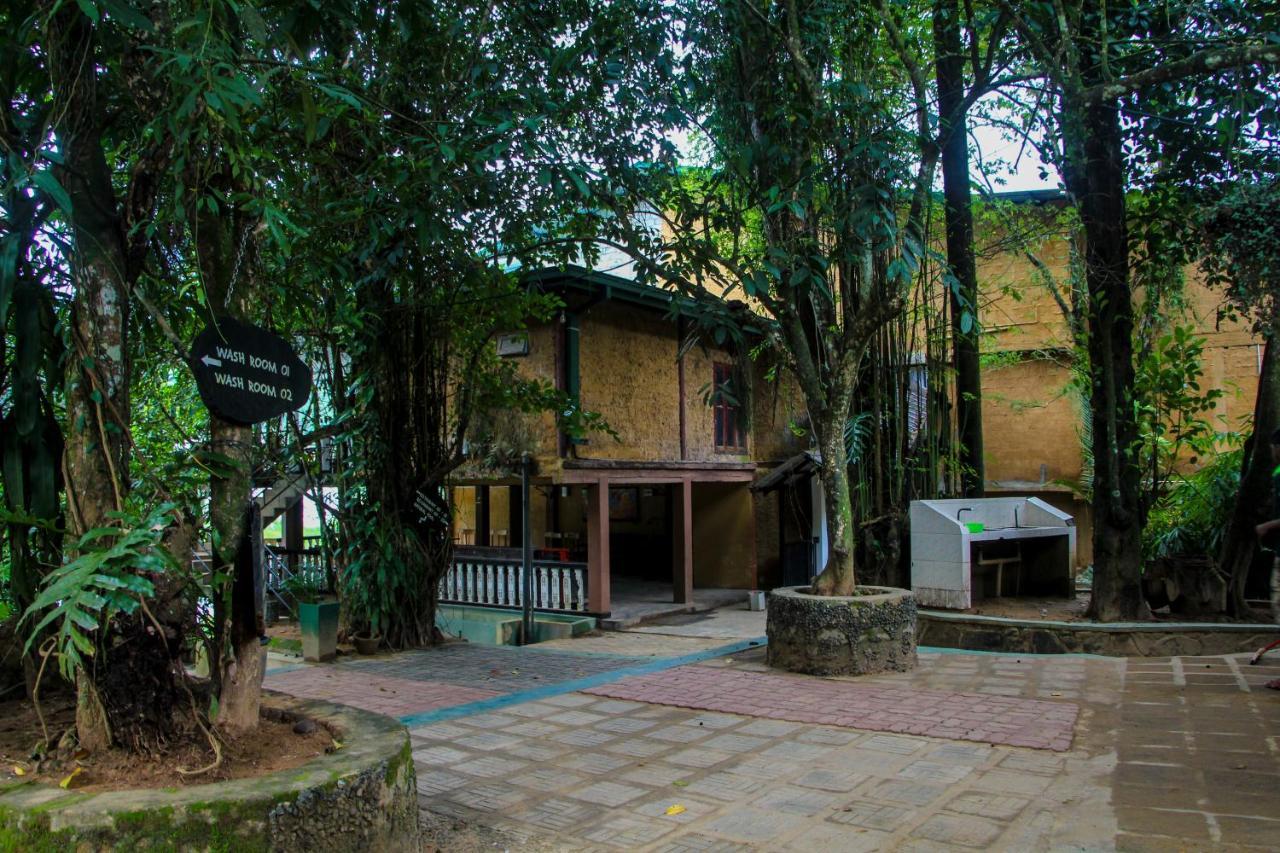 Adventure Base Camp Hotel Kitulgala Esterno foto